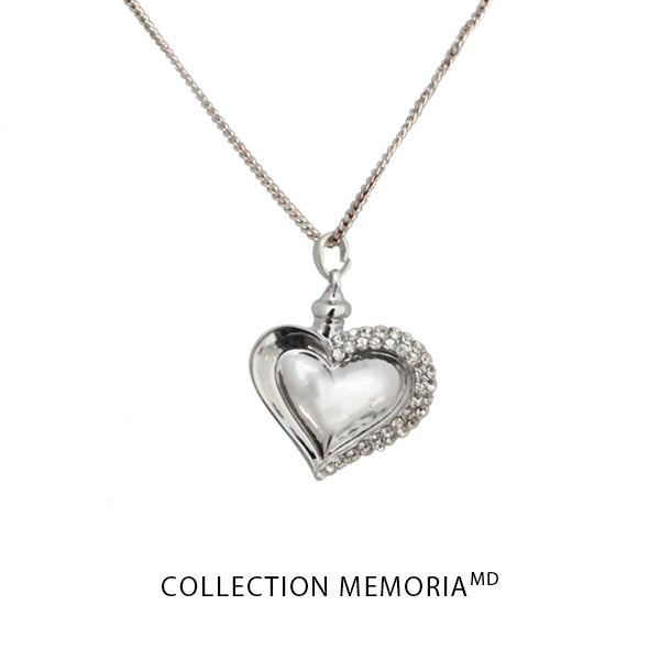 Pendentif cœur argenté orné de pierres